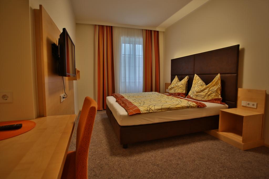 Gasthof Alpenblick Amstetten Bagian luar foto